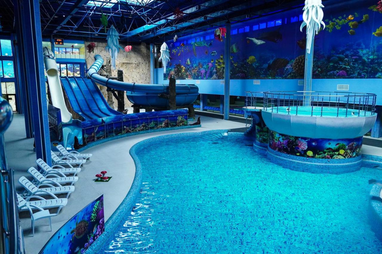 Aquapark Hotel & Villas Yerevan Bagian luar foto