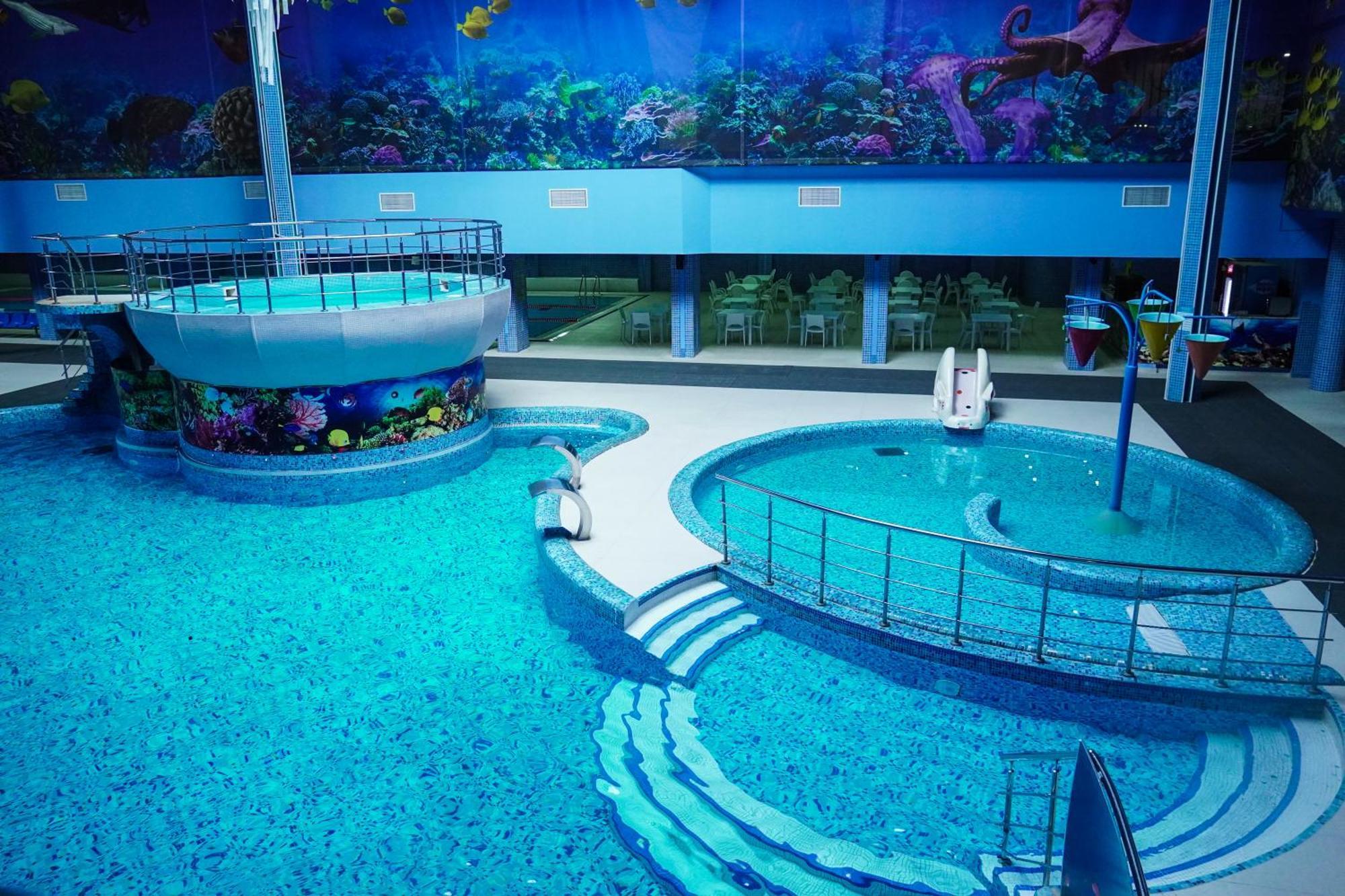 Aquapark Hotel & Villas Yerevan Bagian luar foto